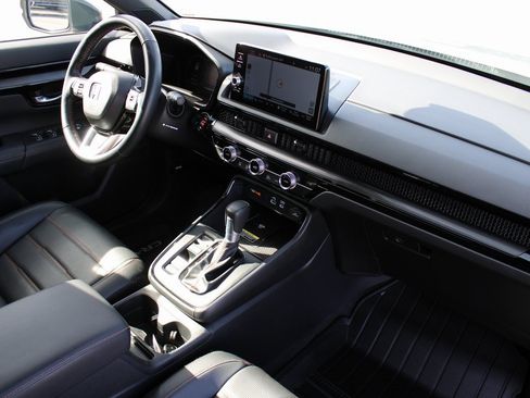 Used 2025 Honda CR-V Sport Touring image 18