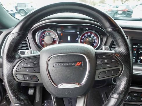 Used 2022 Dodge Challenger GT image 13