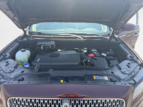 Used 2019 Lincoln Nautilus Reserve FWD image 25