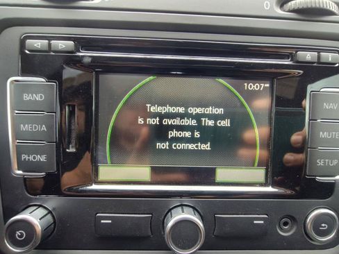 Used 2012 Volkswagen Golf 2-Door FWD image 24