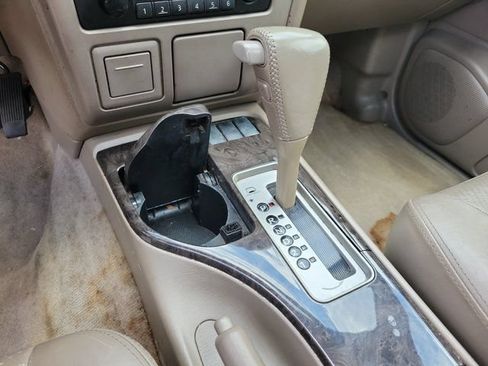 Used 2004 Nissan Pathfinder LE Platinum RWD image 11