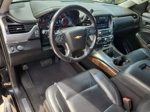Used 2019 Chevrolet Tahoe LT w/ RST Edition image 15