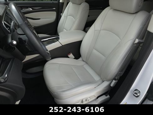 Used 2023 Buick Enclave Essence w/ Experience Buick Package FWD image 13