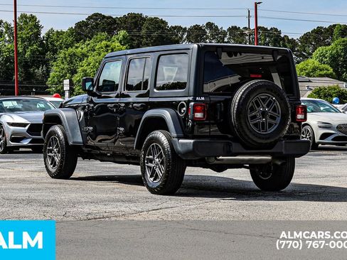 Used 2025 Jeep Wrangler Unlimited Sport AWD/4WD image 7