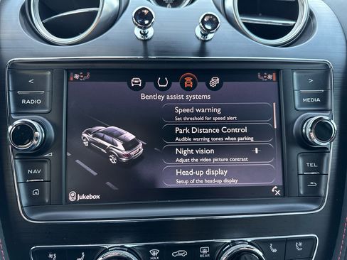 Used 2019 Bentley Bentayga image 74