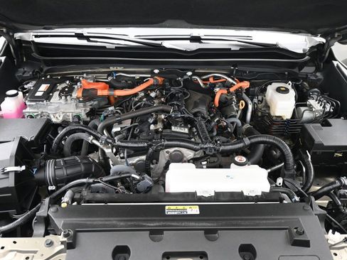 Used 2024 Toyota Tacoma Trailhunter image 32