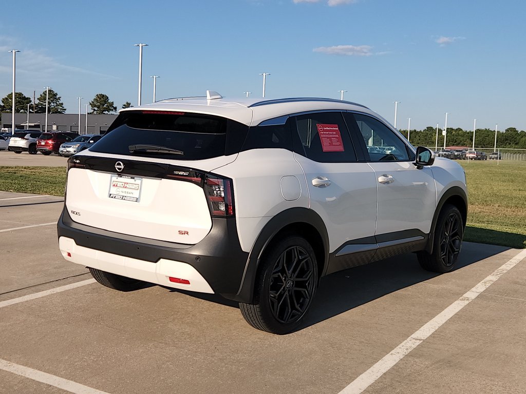 Certified 2025 Nissan Kicks SR FWD image 5