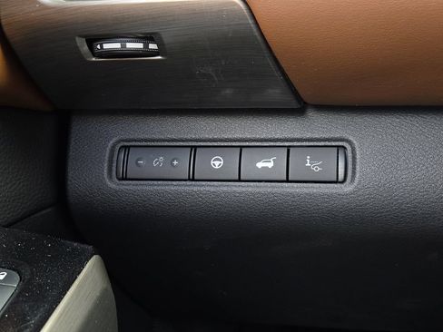 Certified 2023 Nissan Pathfinder Platinum w/ Cargo Package AWD/4WD image 31