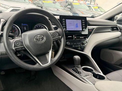 Used 2024 Toyota Camry LE FWD image 17