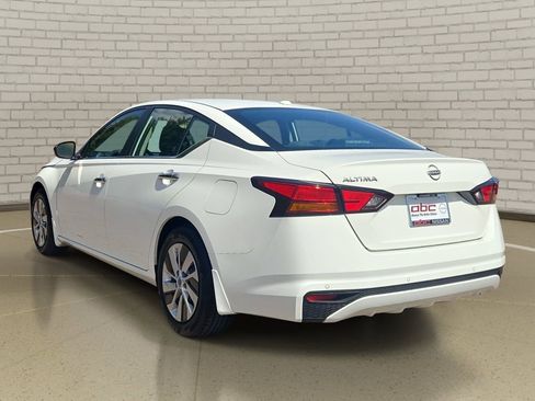 Certified 2025 Nissan Altima 2.5 S FWD image 7