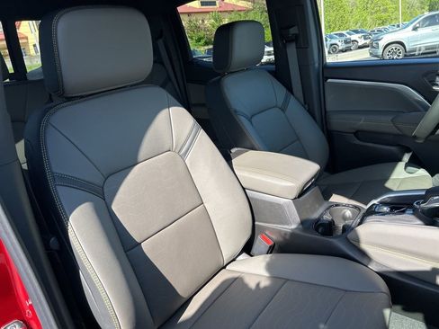 New 2026 Chevrolet Colorado ZR2 w/ Technology Package AWD/4WD image 51