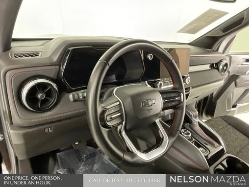 Used 2023 Chevrolet Colorado Z71 w/ Z71 Convenience Package 2 AWD/4WD image 32