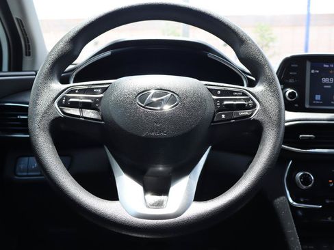 Used 2019 Hyundai Santa Fe SEL FWD image 17