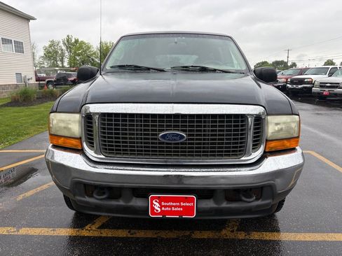 Used 2001 Ford Excursion XLT AWD/4WD image 3