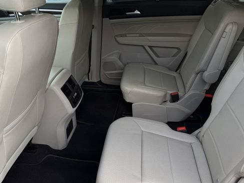 Used 2022 Volkswagen Atlas SE w/ Panoramic Sunroof Package AWD/4WD image 31