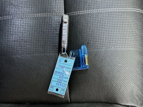 Used 2022 Kia Telluride EX w/ EX Premium Package image 36