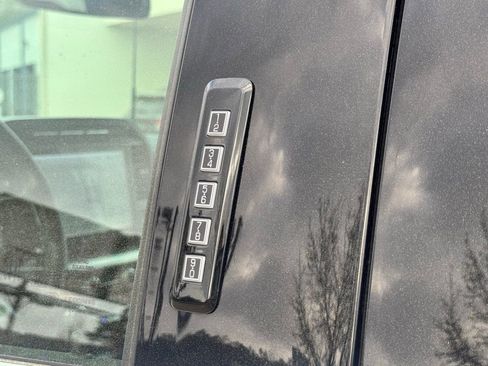 Used 2023 Ford F150 Lariat w/ Equipment Group 502A High AWD/4WD image 10