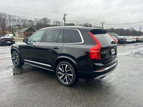 Used 2021 Volvo XC90 T8 Inscription Expression w/ Climate Package image 4