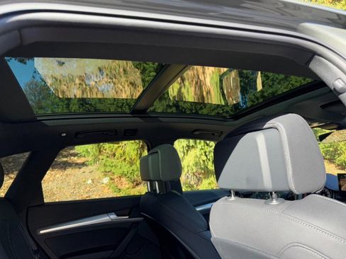 Used 2025 Audi Q5 2.0T Premium image 11