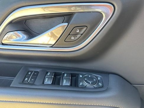 Used 2023 Chevrolet Suburban High Country w/ Max Trailering Package AWD/4WD image 9