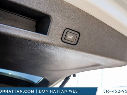 Used 2025 GMC Acadia Elevation image 35