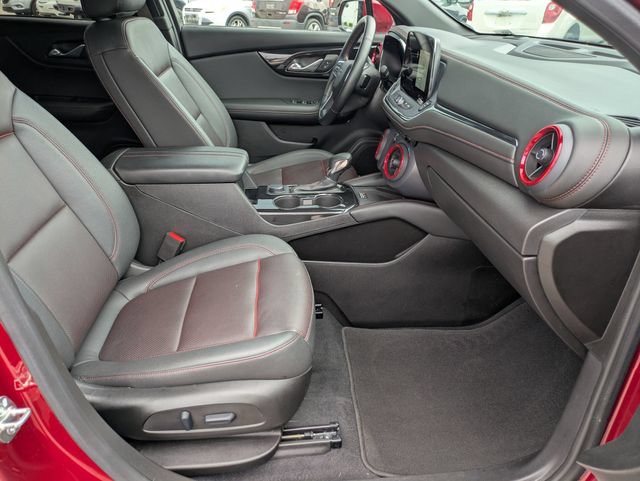 Used 2025 Chevrolet Blazer RS FWD image 26