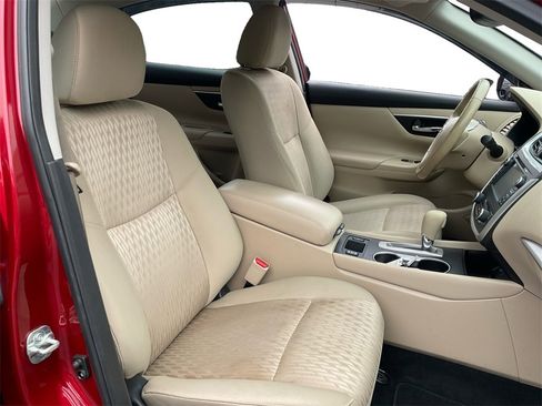Used 2017 Nissan Altima 2.5 SV w/ Convenience Package image 26