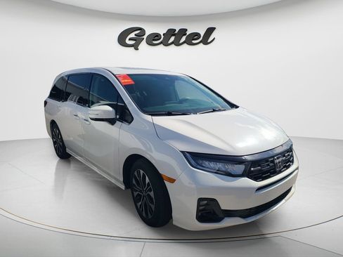 Used 2026 Honda Odyssey Elite image 2