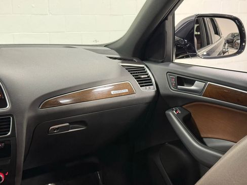Used 2017 Audi Q5 2.0T Premium image 43