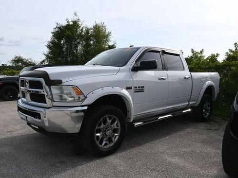 Used 2014 RAM 2500 SLT AWD/4WD image 6