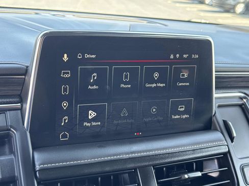 Used 2023 GMC Yukon SLT w/ SLT Luxury Package image 14