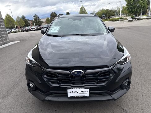 Used 2025 Subaru Crosstrek 2.0i Premium image 9