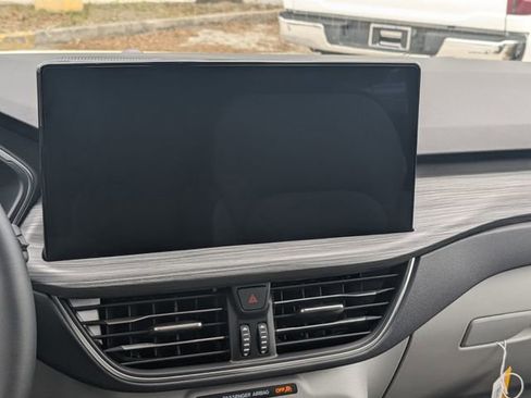 New 2025 Ford Escape SE w/ PHEV Premium Package image 7