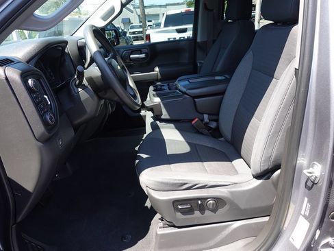 Used 2021 Chevrolet Silverado 1500 Custom AWD/4WD image 18