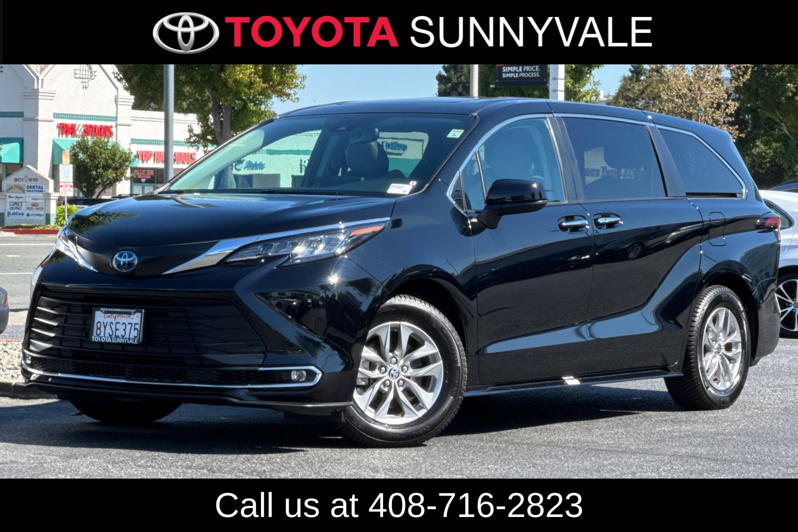 Certified 2022 Toyota Sienna XLE AWD/4WD image 2