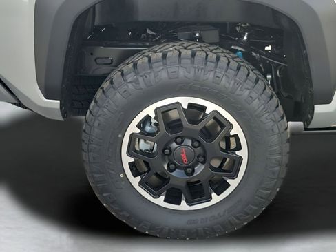 New 2025 Toyota Tacoma TRD Off-Road image 19