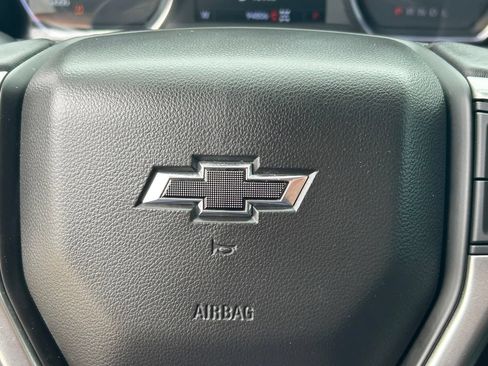 Used 2020 Chevrolet Silverado 1500 RST AWD/4WD image 39