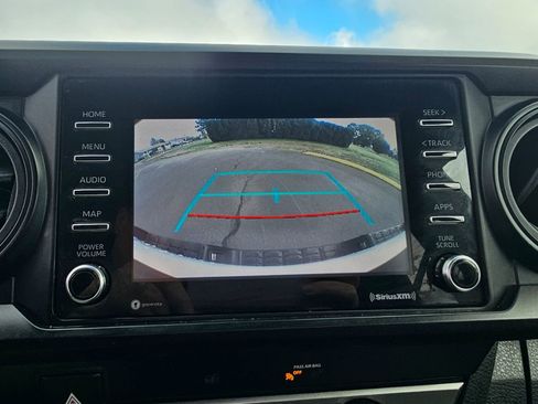 Used 2020 Toyota Tacoma SR image 36