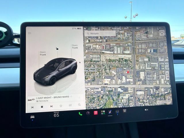 Used 2022 Tesla Model Y Performance AWD/4WD image 24