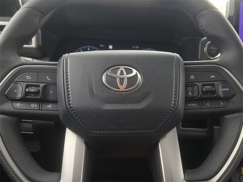 New 2026 Toyota 4Runner Limited image 25