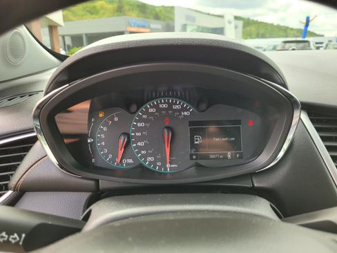 Used 2021 Chevrolet Trax LS w/ Tint and Cruise Package AWD/4WD image 27