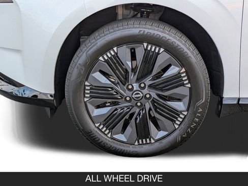 New 2025 Nissan Murano Platinum image 11