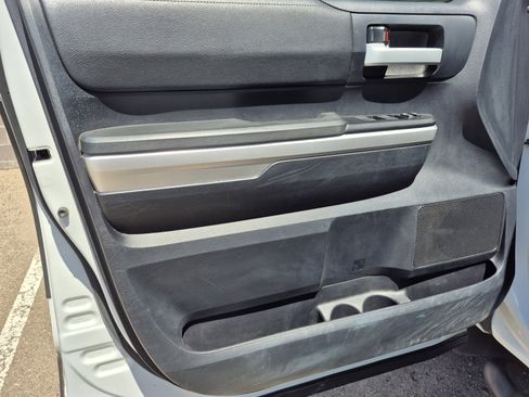 Used 2014 Toyota Tundra SR5 w/ TRD Off Road Package image 14