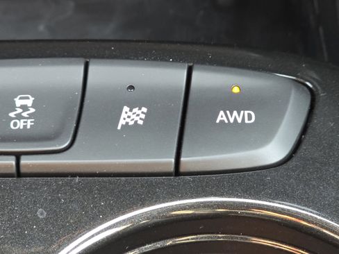 New 2025 Chevrolet TrailBlazer ACTIV w/ Convenience Package AWD/4WD image 7