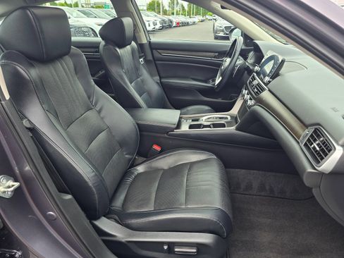 Used 2018 Honda Accord Touring image 26