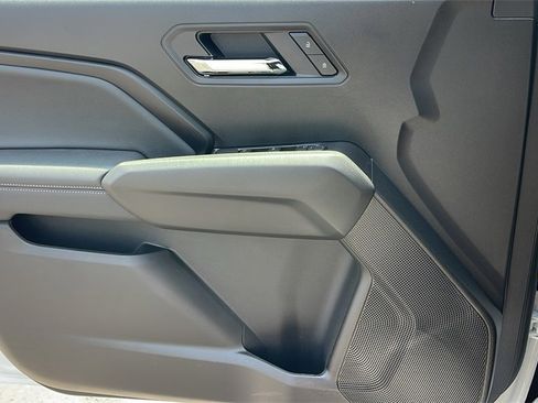 New 2025 GMC Canyon Elevation w/ Convenience Package image 26