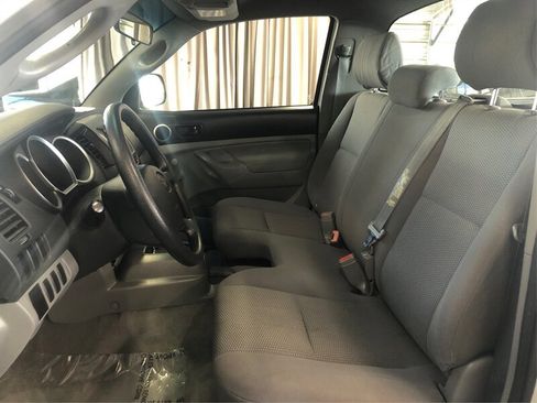 Used 2005 Toyota Tacoma 2WD Regular Cab image 9