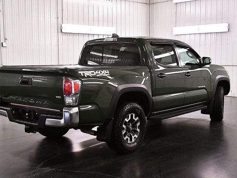 Used 2021 Toyota Tacoma TRD Off-Road image 7