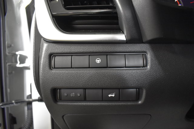 Used 2022 Nissan Rogue SV w/ SV Premium Package AWD/4WD image 14