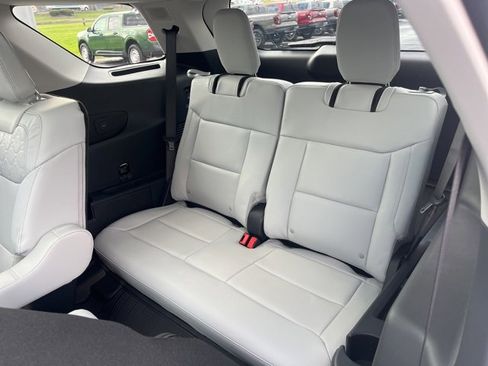 New 2026 Ford Explorer Platinum w/ LUX Leather Package image 34